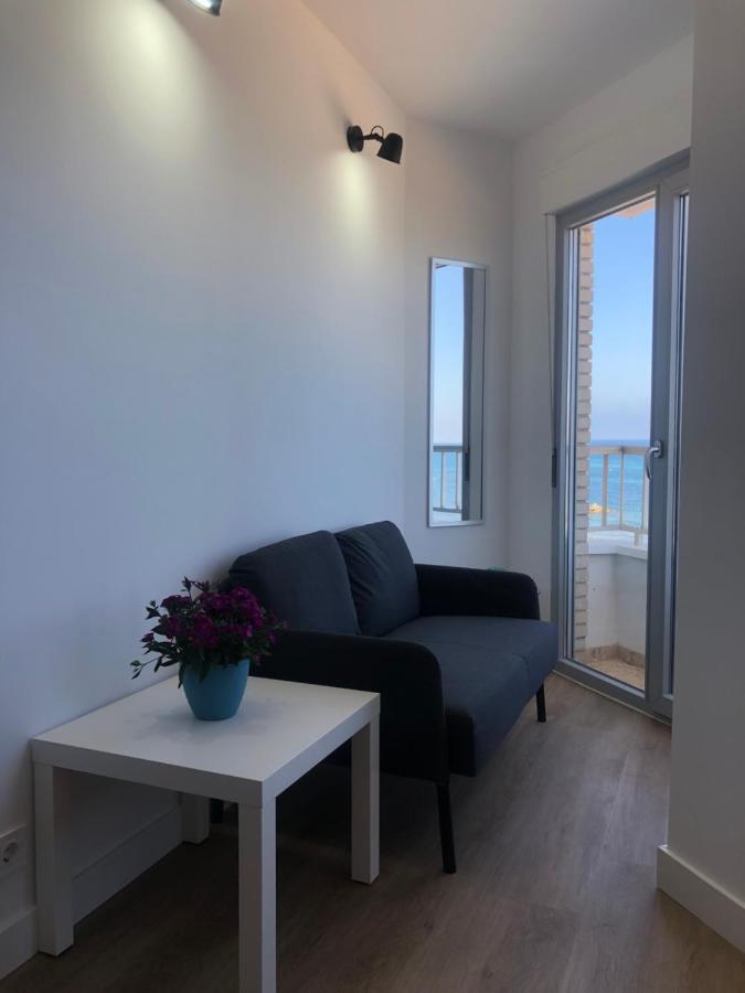 Nuevos alojamientos Coloso playa Torrevieja Habitación foto